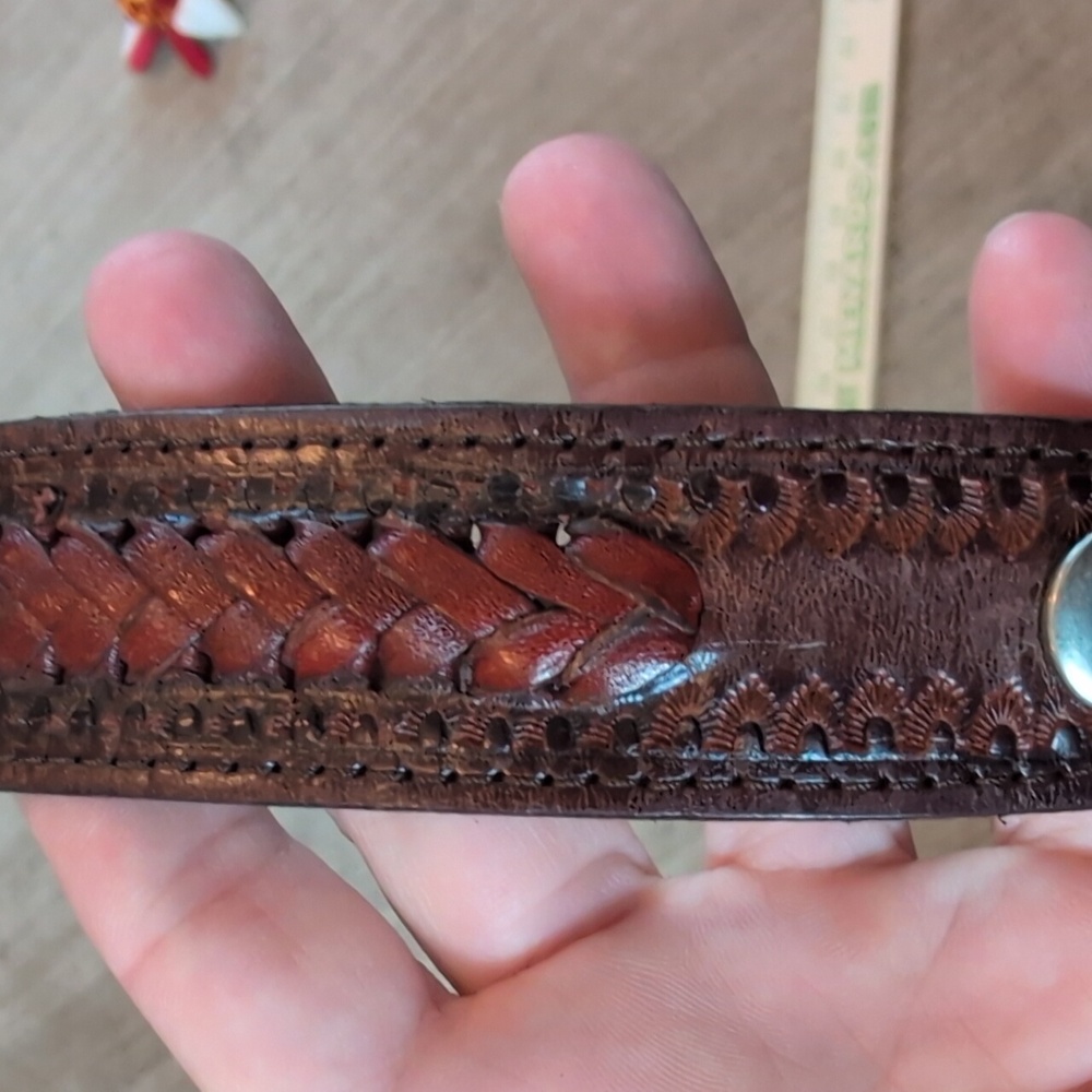 4 Leather Bracelets - image 7